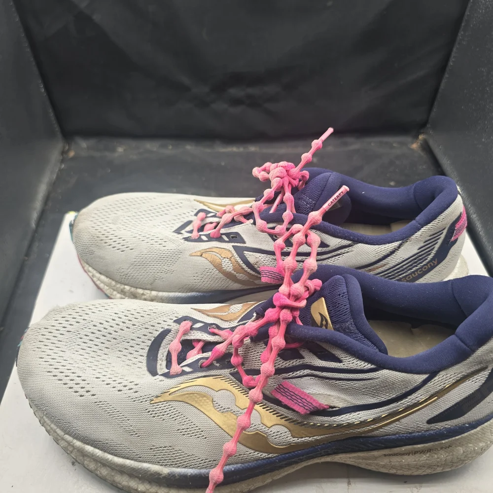 Saucony Running‎ Shoes with Pink and Gold Highlights